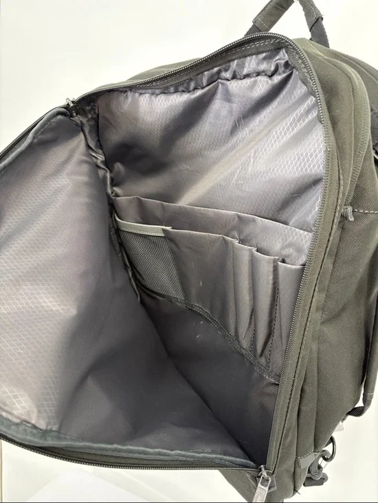 ⛵️ Made By Design Black Streamlined Backpack three big compartments - Picture 7 of 10